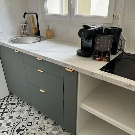 Luxe Chic Aux Buttes-aux-cailles A 5min Du Metro, Parking Prive Disponible Paryż